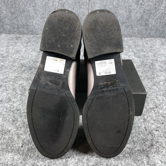 Clarks Boots Womens Size 8 Gray Ankle Leather Chelsea Elastic EU 39‎ 26110786 - Picture 11 of 15